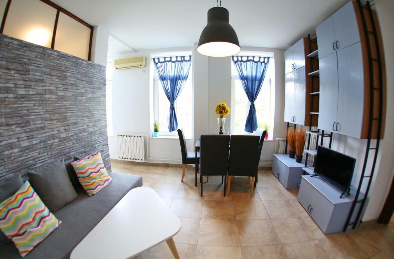 Color Apartments Blanari Street Bucareste Exterior foto